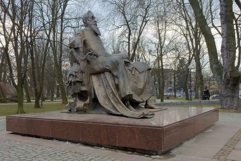 Wypożyczalnia aut Radom / fot. Wikimedia Commons