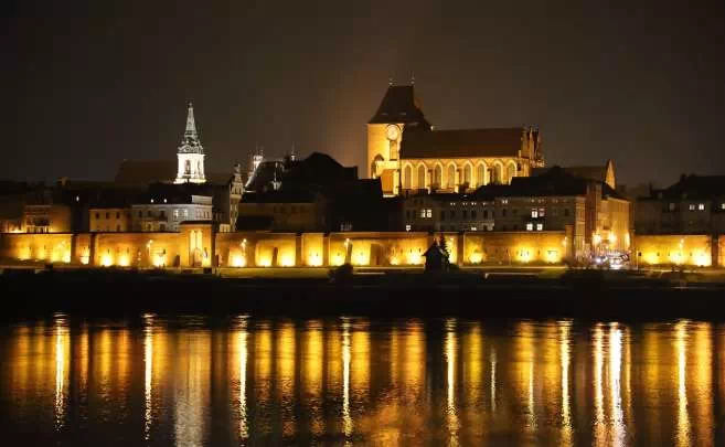 Panorama of Toruń at night