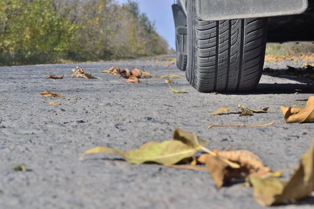 tires-5701975_1280.webp