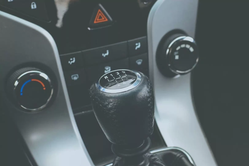 Funkcja Auto Hold. Jak działa automatyczny hamulec postojowy? / fot. Pexels